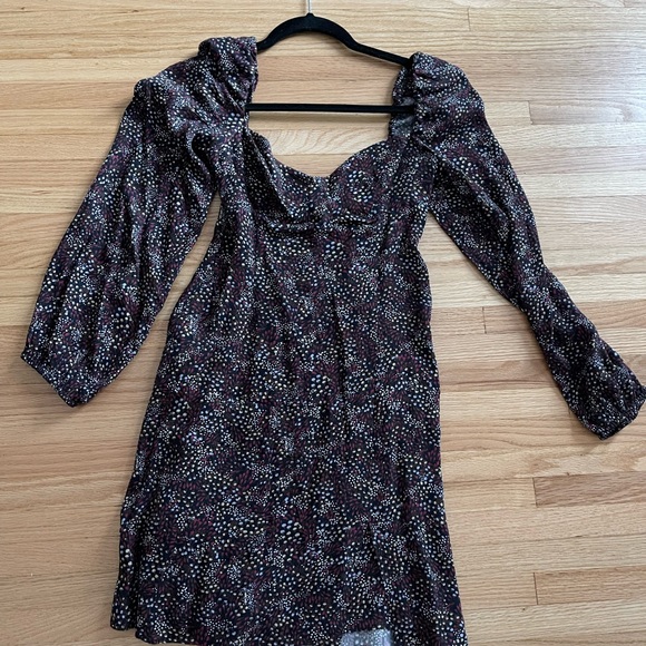 Novella Dress - Picture 2 of 3